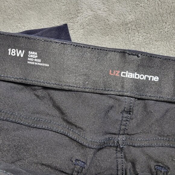 Liz Claiborne Womens Jeans 18W Plus Sara Crop Capri Comfort Indigo Blue CAP19E - Picture 7 of 10